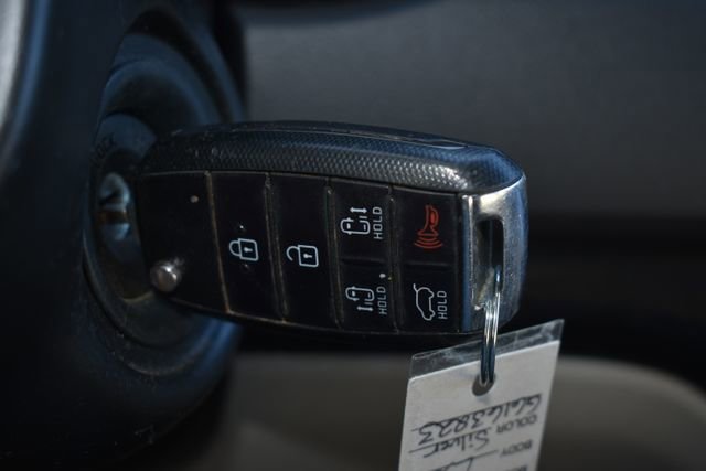 Used 2016 Kia Sedona LX w/ Option Group 020 image 25