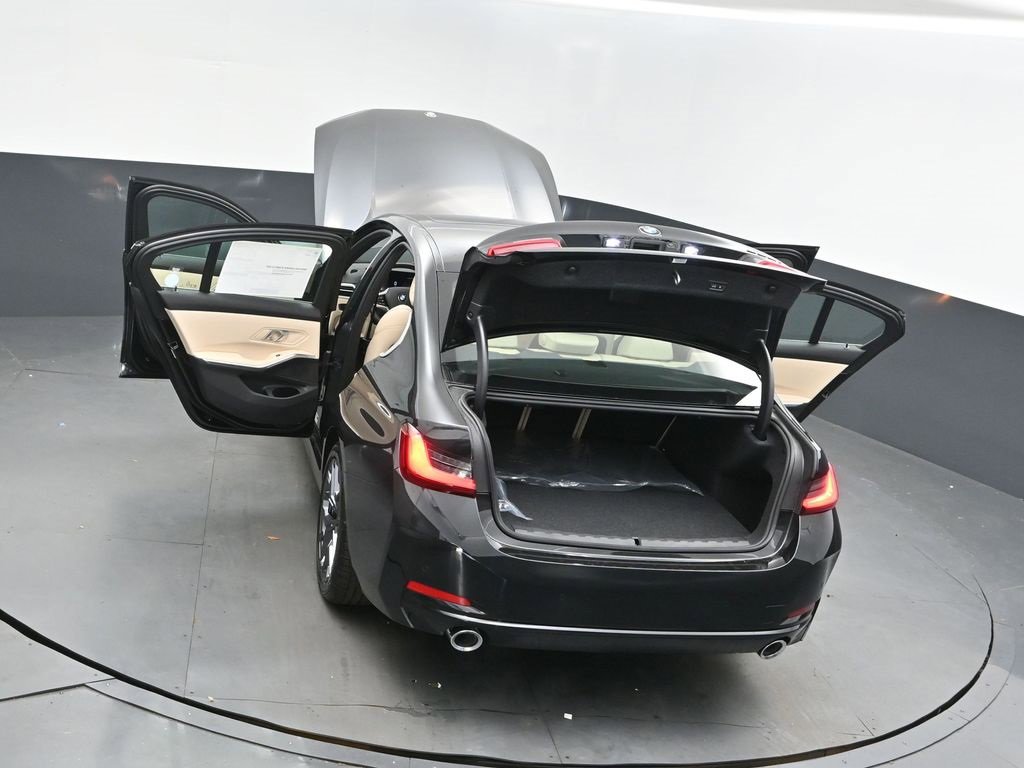 New 2026 BMW 330i Sedan w/ Convenience Package image 29
