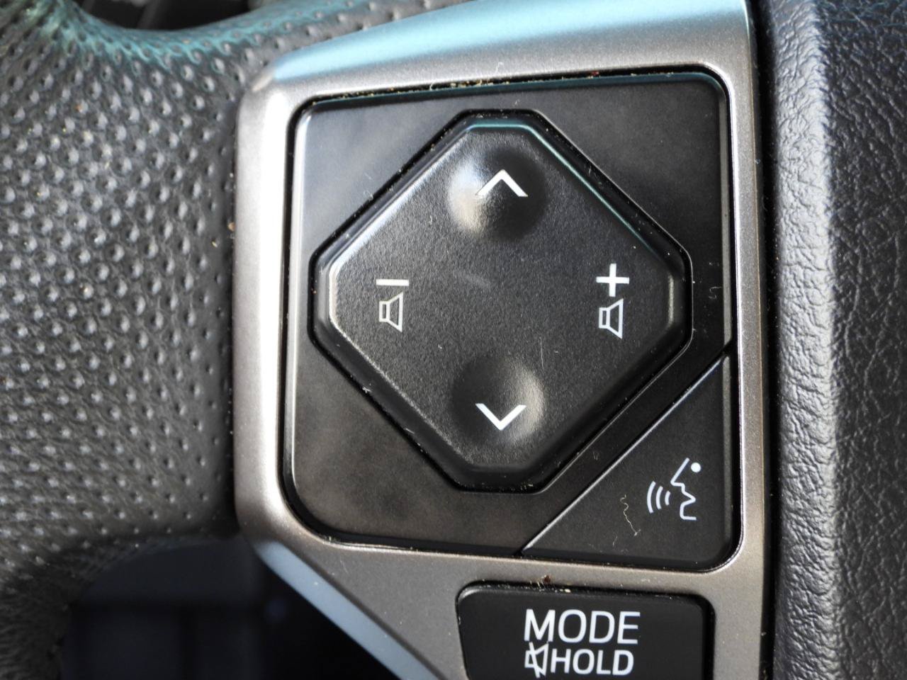 Used 2022 Toyota Tacoma SR5 RWD image 90
