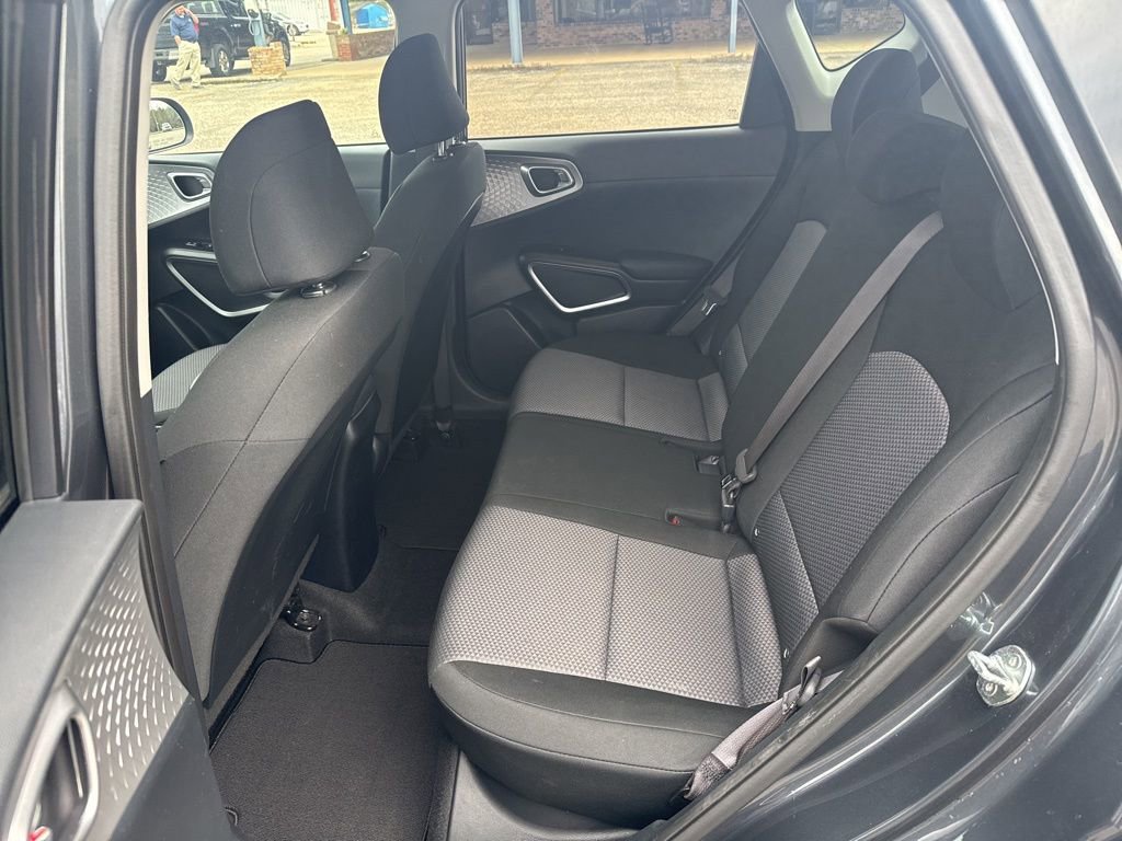 Used 2024 Kia Soul LX w/ Option Group 015 image 11