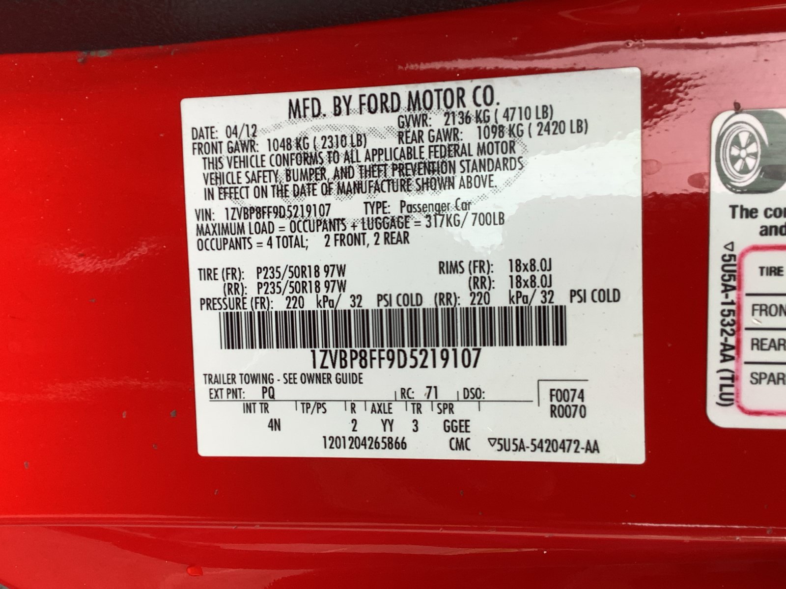 Used 2013 Ford Mustang GT Premium w/ Security Pkg RWD image 16