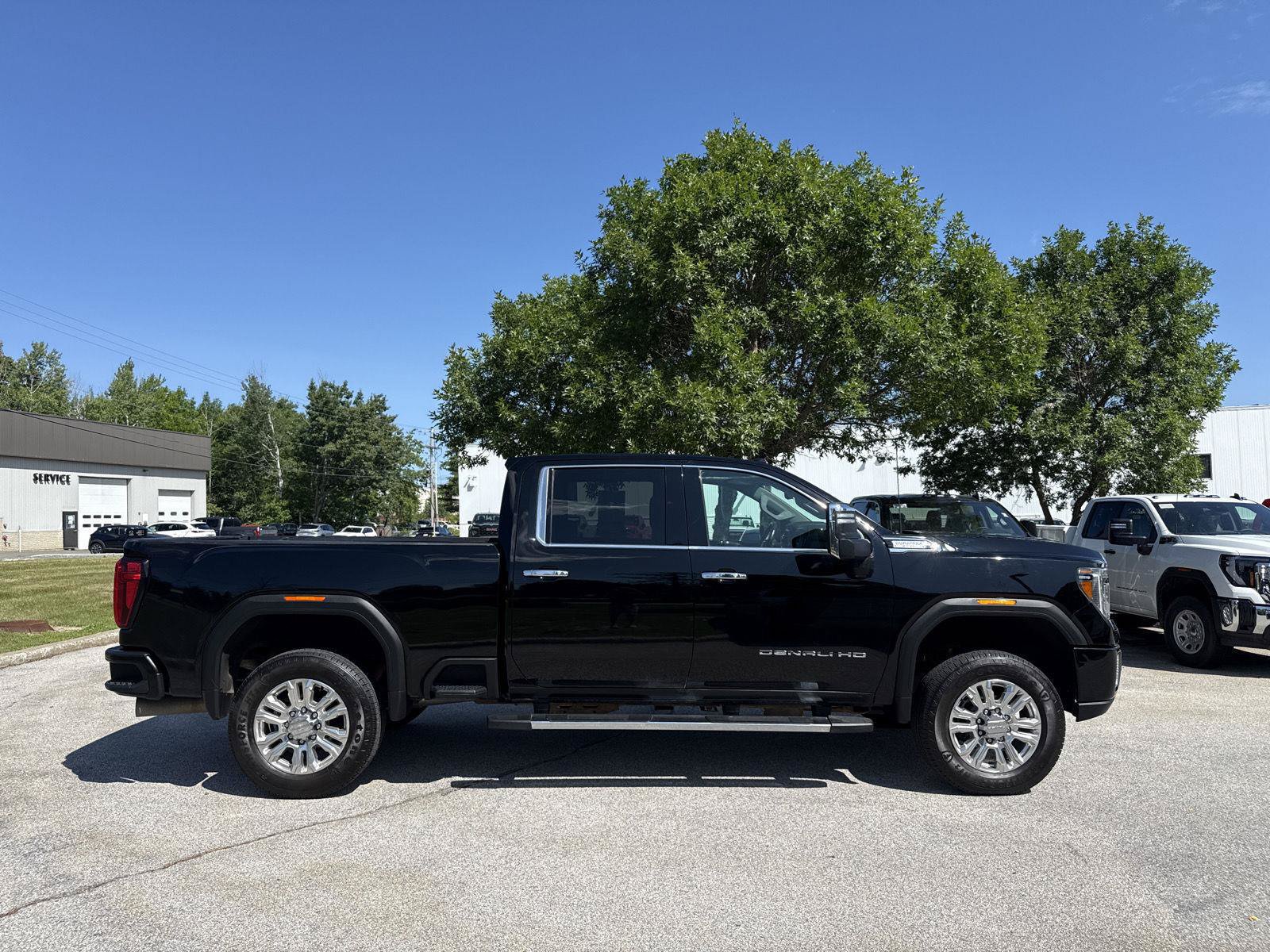 Used 2021 GMC Sierra 2500 Denali w/ Denali Ultimate Package AWD/4WD image 7