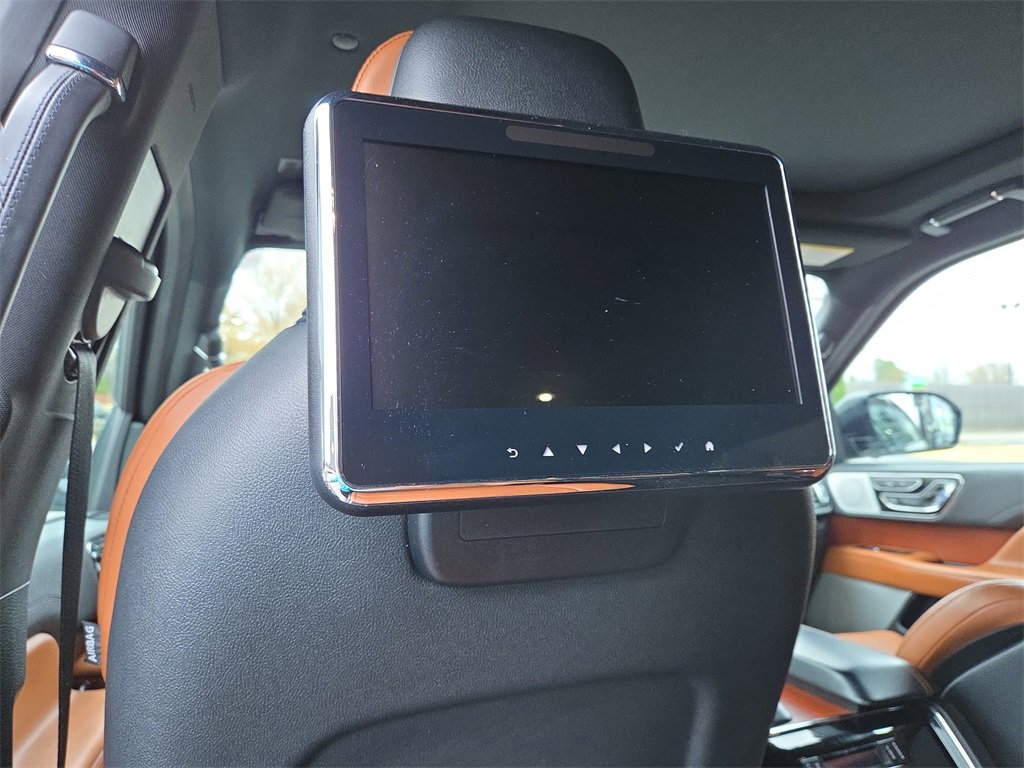 Used 2020 Lincoln Navigator Reserve w/ Luxury Package image 14