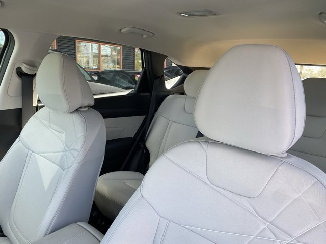 New 2025 Hyundai Tucson SE image 24