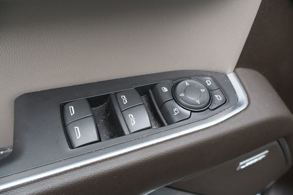 Used 2023 Chevrolet Silverado 1500 LTZ w/ LTZ Premium Package image 16