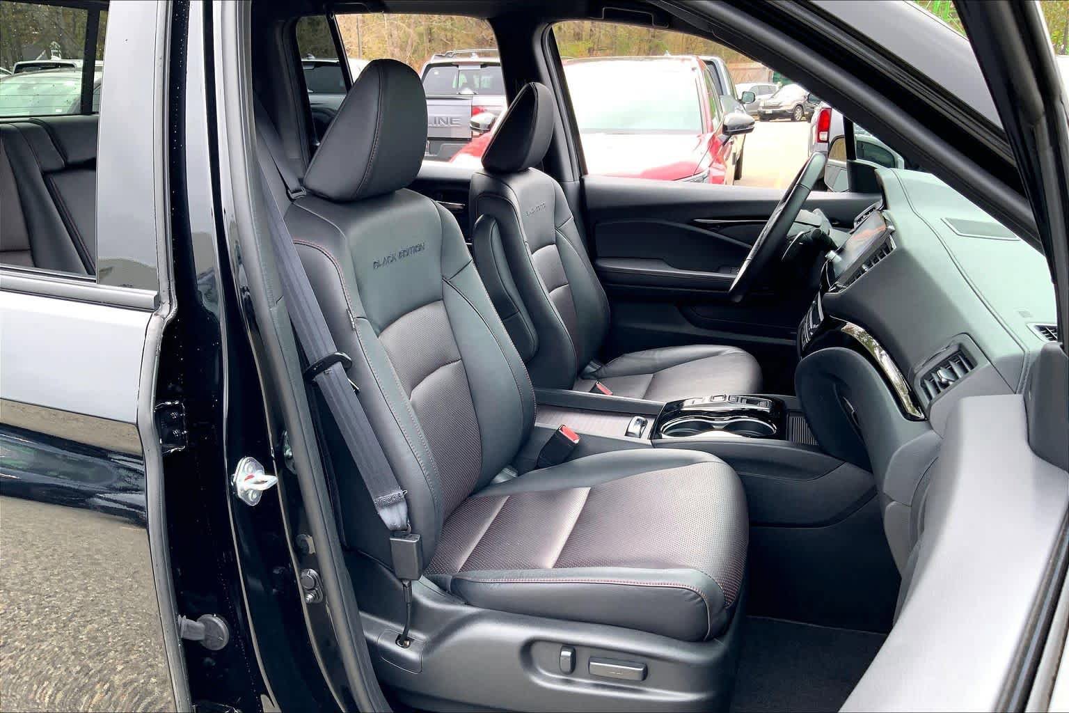 Certified 2023 Honda Ridgeline Black Edition image 9