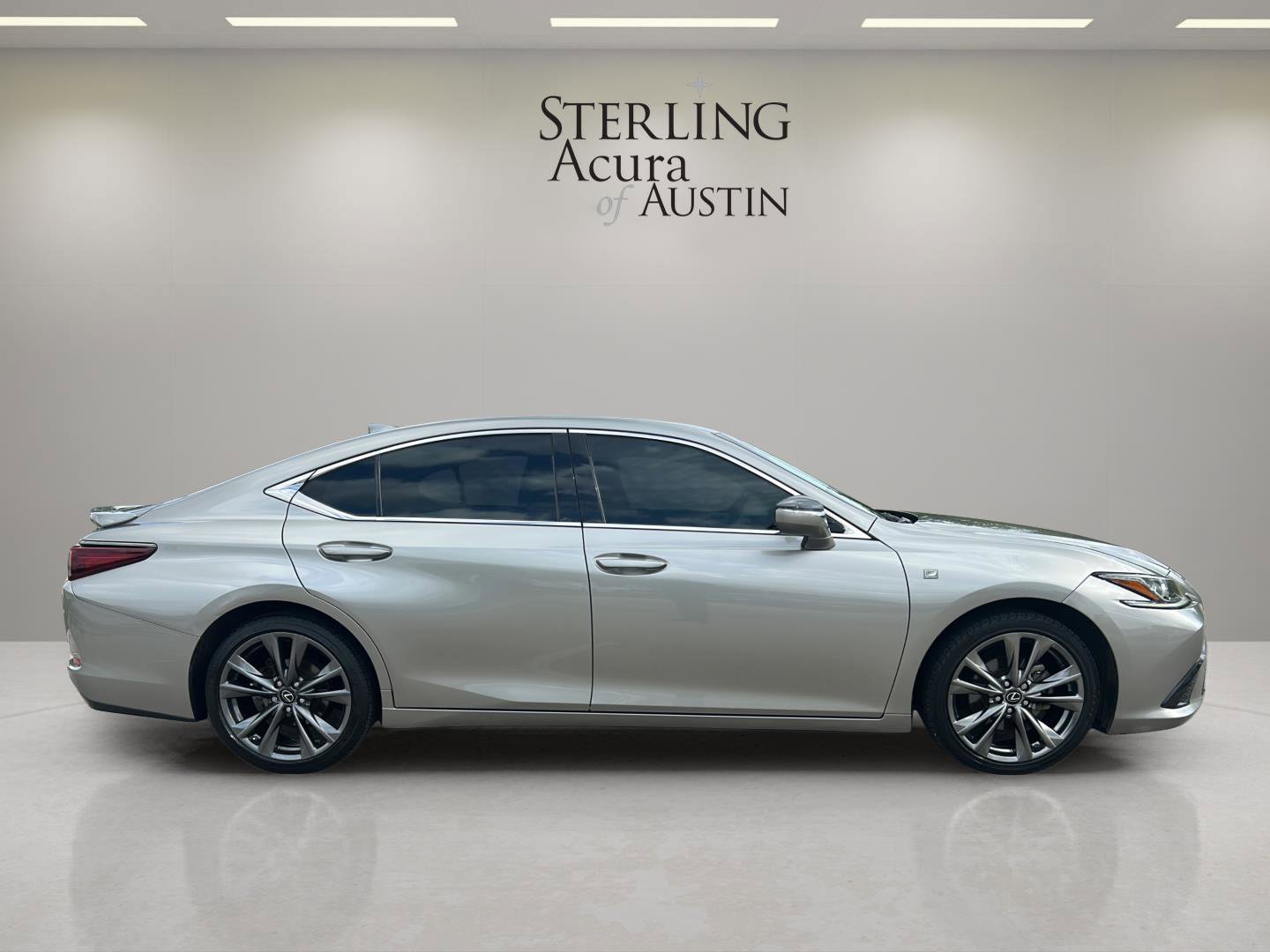 Used 2019 Lexus ES 350 F Sport w/ Accessory Package 2 image 4