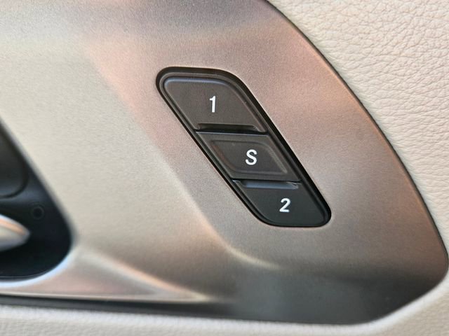 Used 2020 Chrysler Pacifica Touring-L image 38