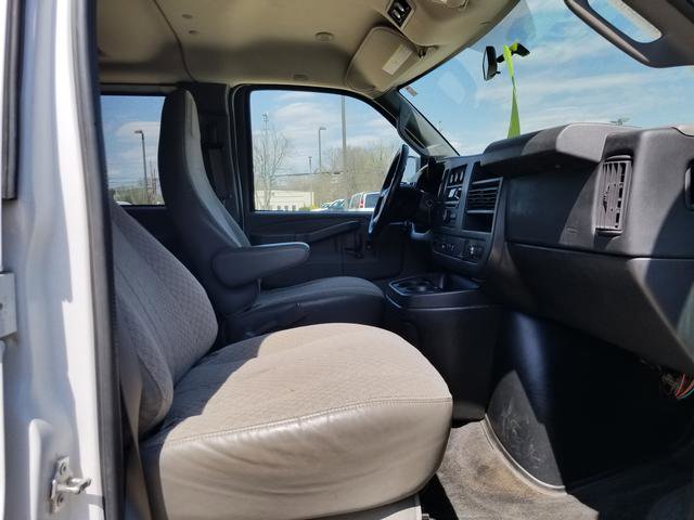 Used 2016 Chevrolet Express 2500 LS RWD image 17
