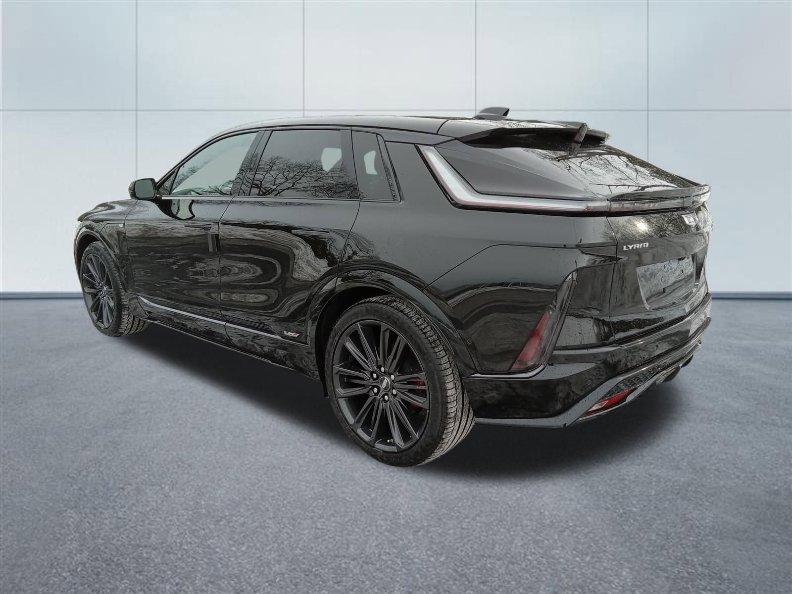 New 2026 Cadillac Lyriq V AWD/4WD image 3