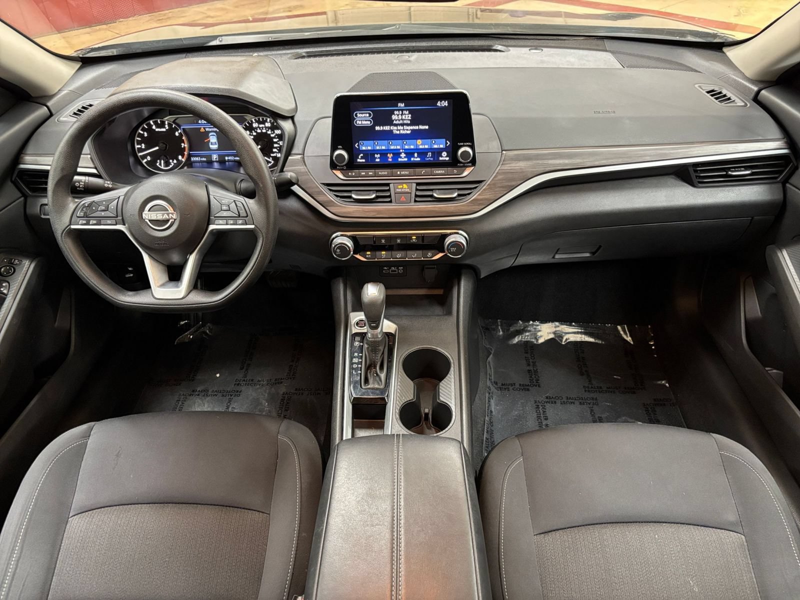 Used 2025 Nissan Altima 2.5 SV FWD image 33