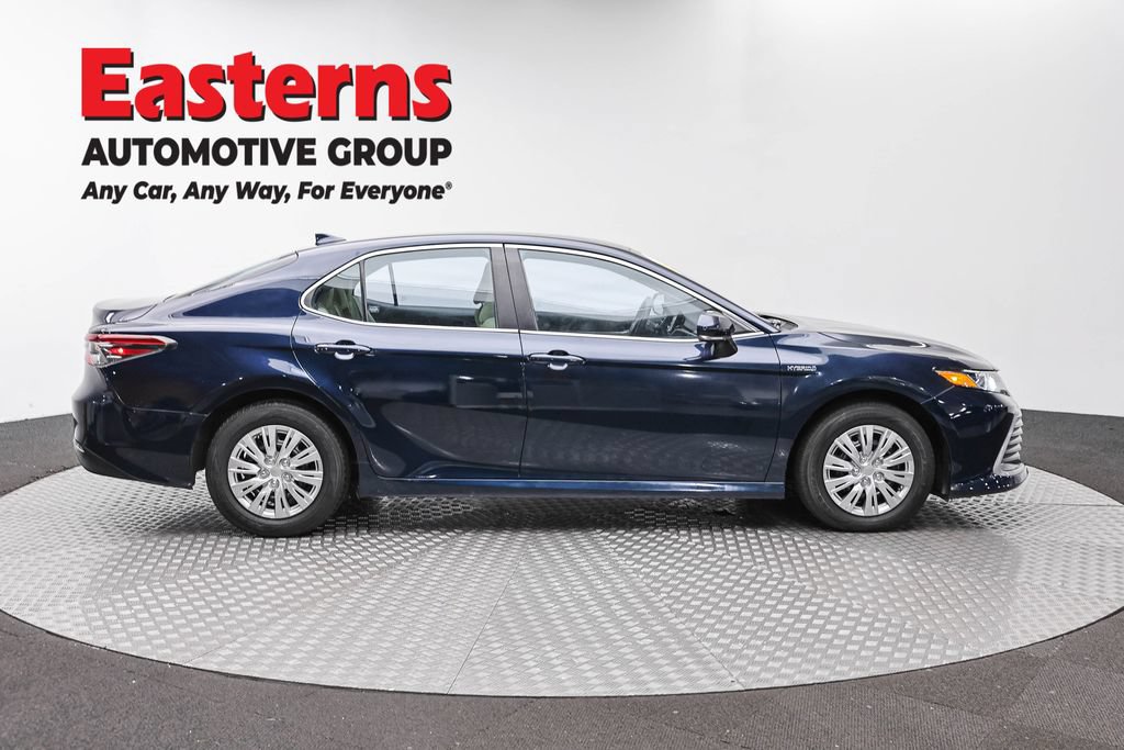 Used 2021 Toyota Camry LE FWD image 5