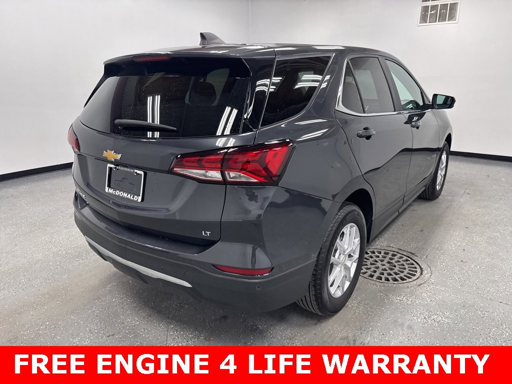 Used 2023 Chevrolet Equinox LT image 3
