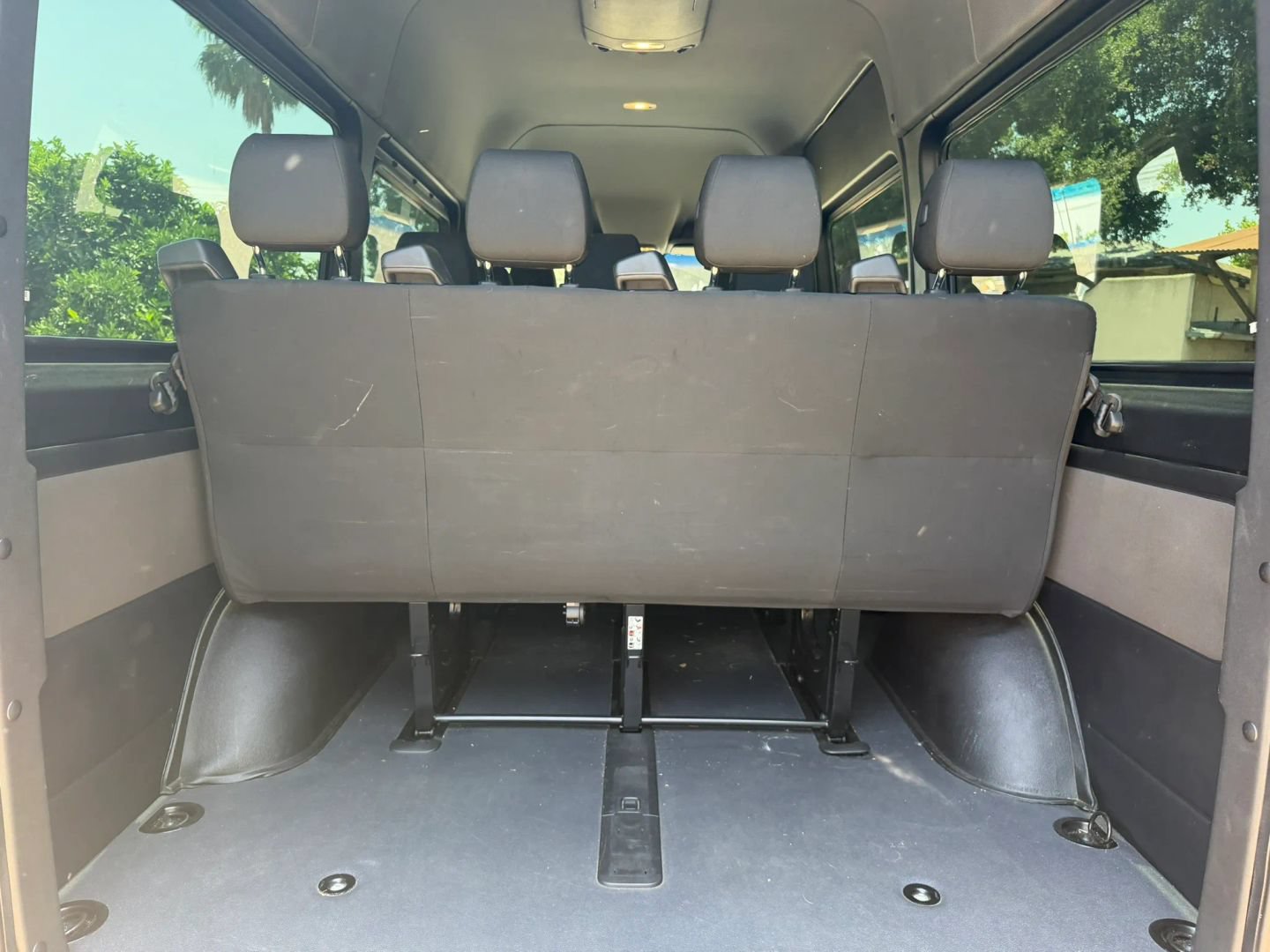 Used 2019 Mercedes-Benz Sprinter 2500 image 12