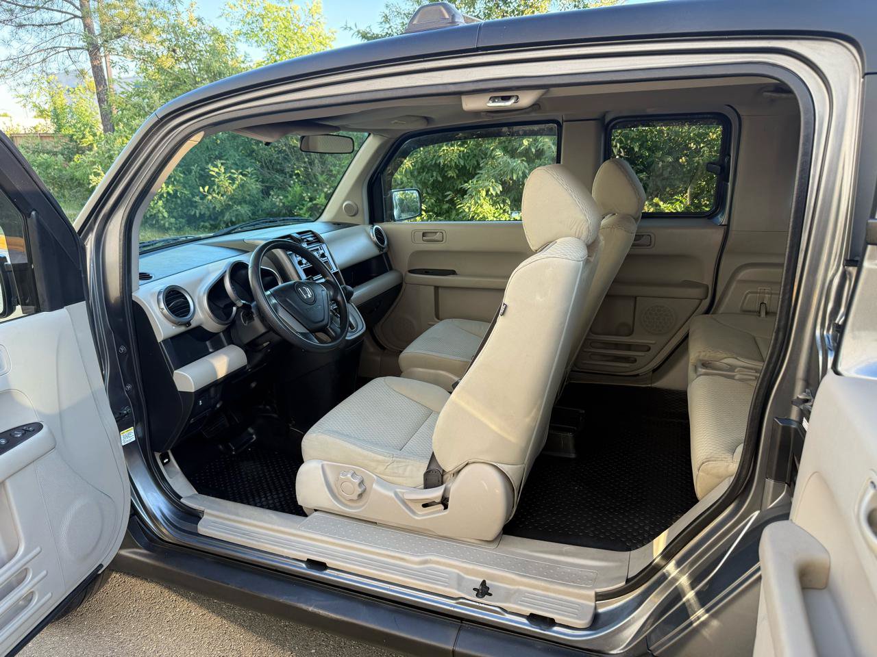 Used 2011 Honda Element LX image 17