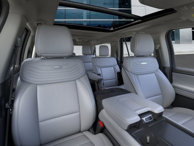 New 2026 Ford Expedition Max Platinum w/ Platinum Ultimate Package AWD/4WD image 10