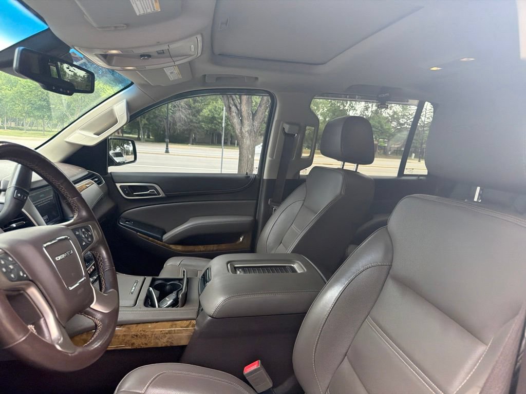 Used 2017 GMC Yukon Denali AWD/4WD image 15