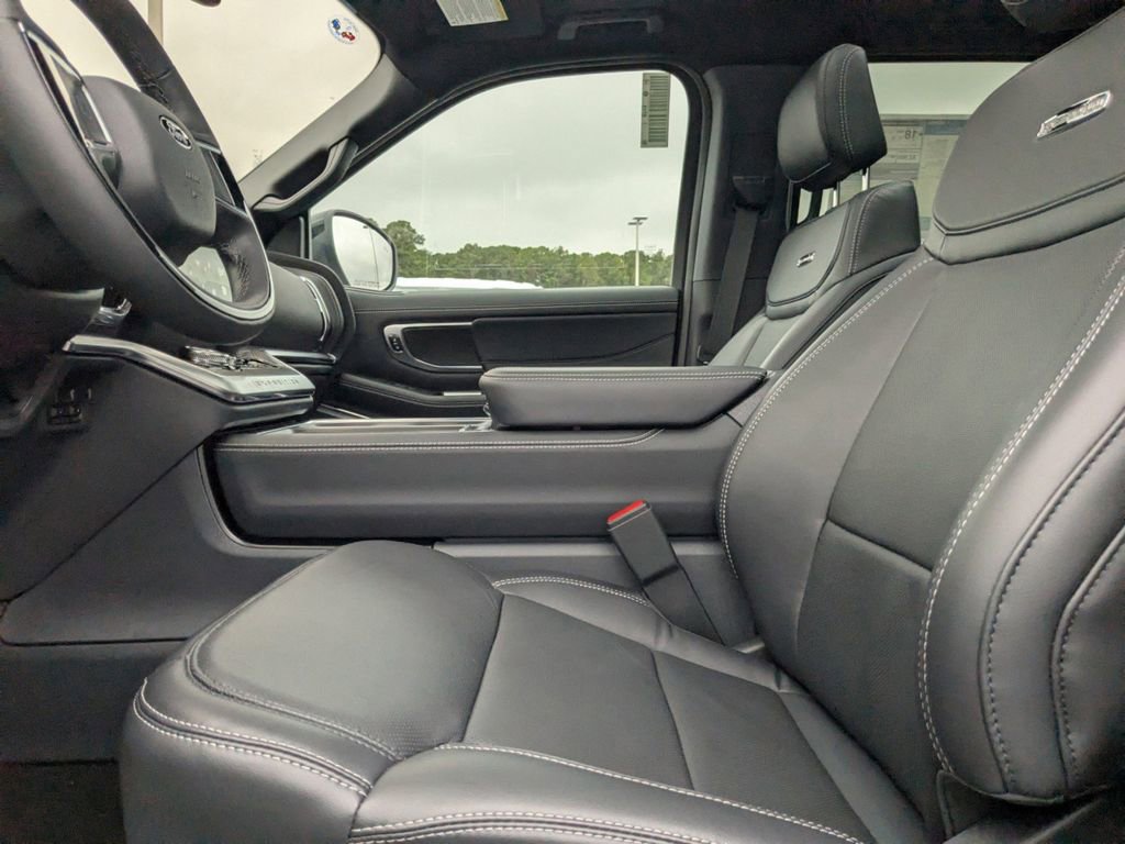 New 2025 Ford Expedition Platinum w/ Stealth Performance Package image 14