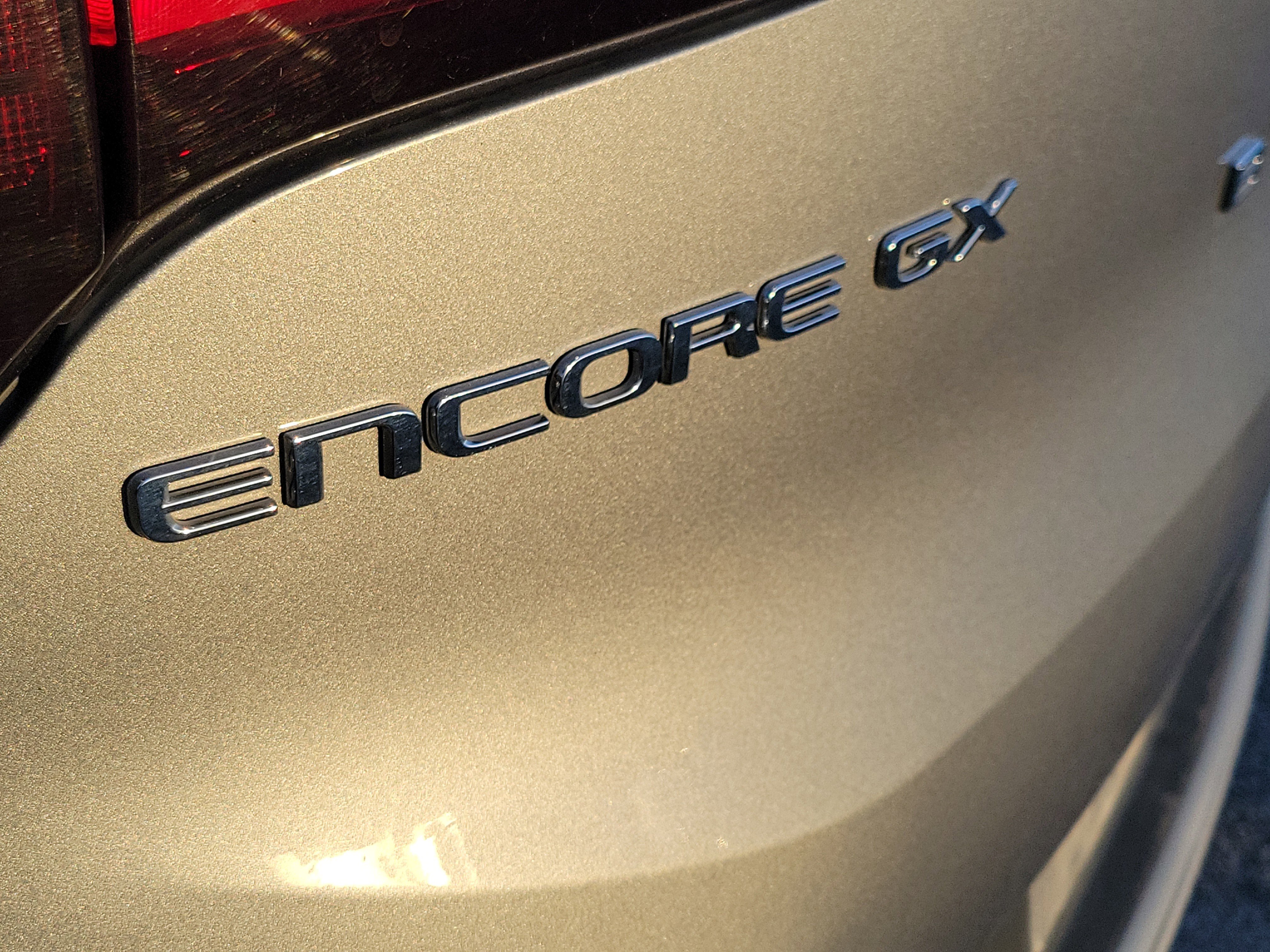 Used 2025 Buick Encore GX Preferred image 9