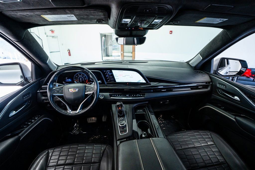 Used 2023 Cadillac Escalade ESV V image 61