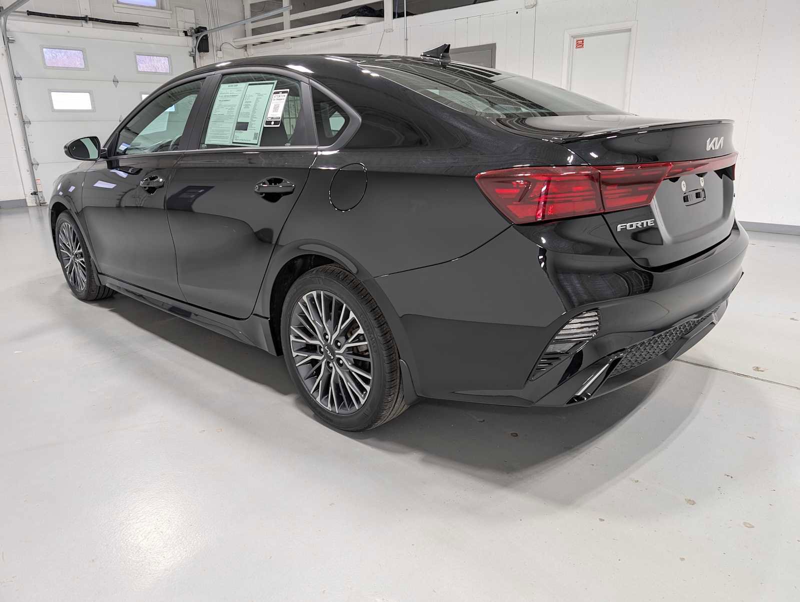 Certified 2024 Kia Forte GT-Line w/ GT-Line Premium Package image 10