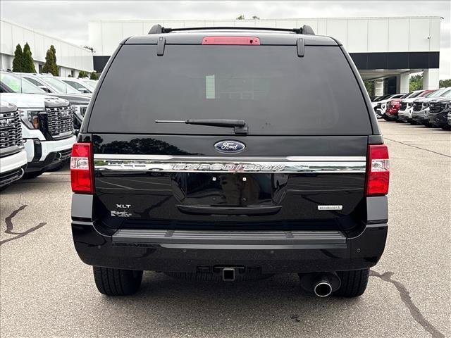 Used 2017 Ford Expedition XLT w/ Equipment Group 202A RWD image 5