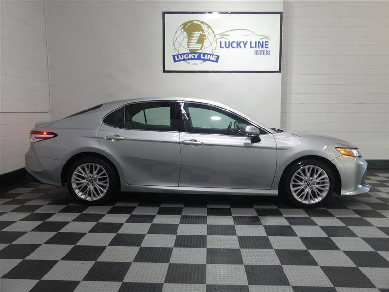 Used 2018 Toyota Camry XLE FWD image 6
