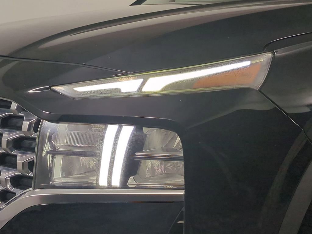 Used 2022 Hyundai Santa Fe SEL w/ Convenience Package FWD image 10
