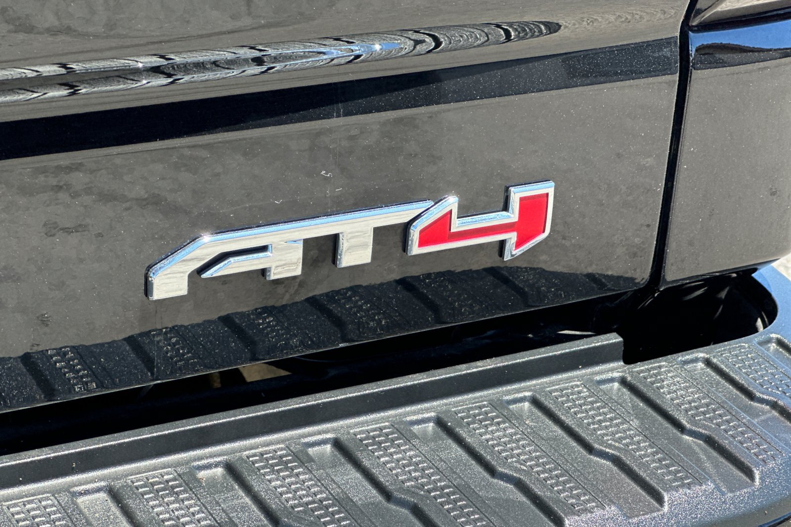 Used 2022 GMC Sierra 1500 AT4 w/ AT4 Premium Package AWD/4WD image 26