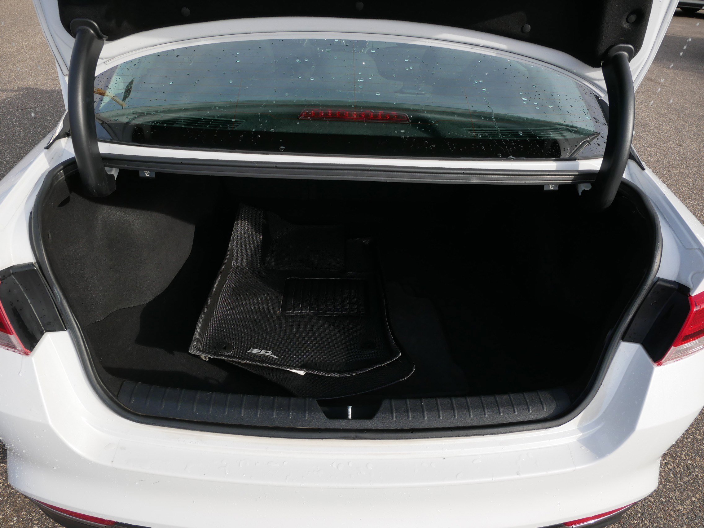 Used 2018 Kia Optima LX FWD image 18