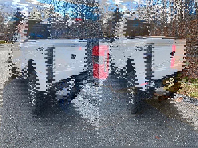 New 2026 Ford F350 Lariat w/ Lariat Premium Package image 6
