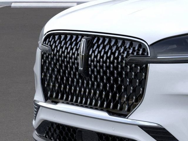 New 2025 Lincoln Aviator 2WD image 17