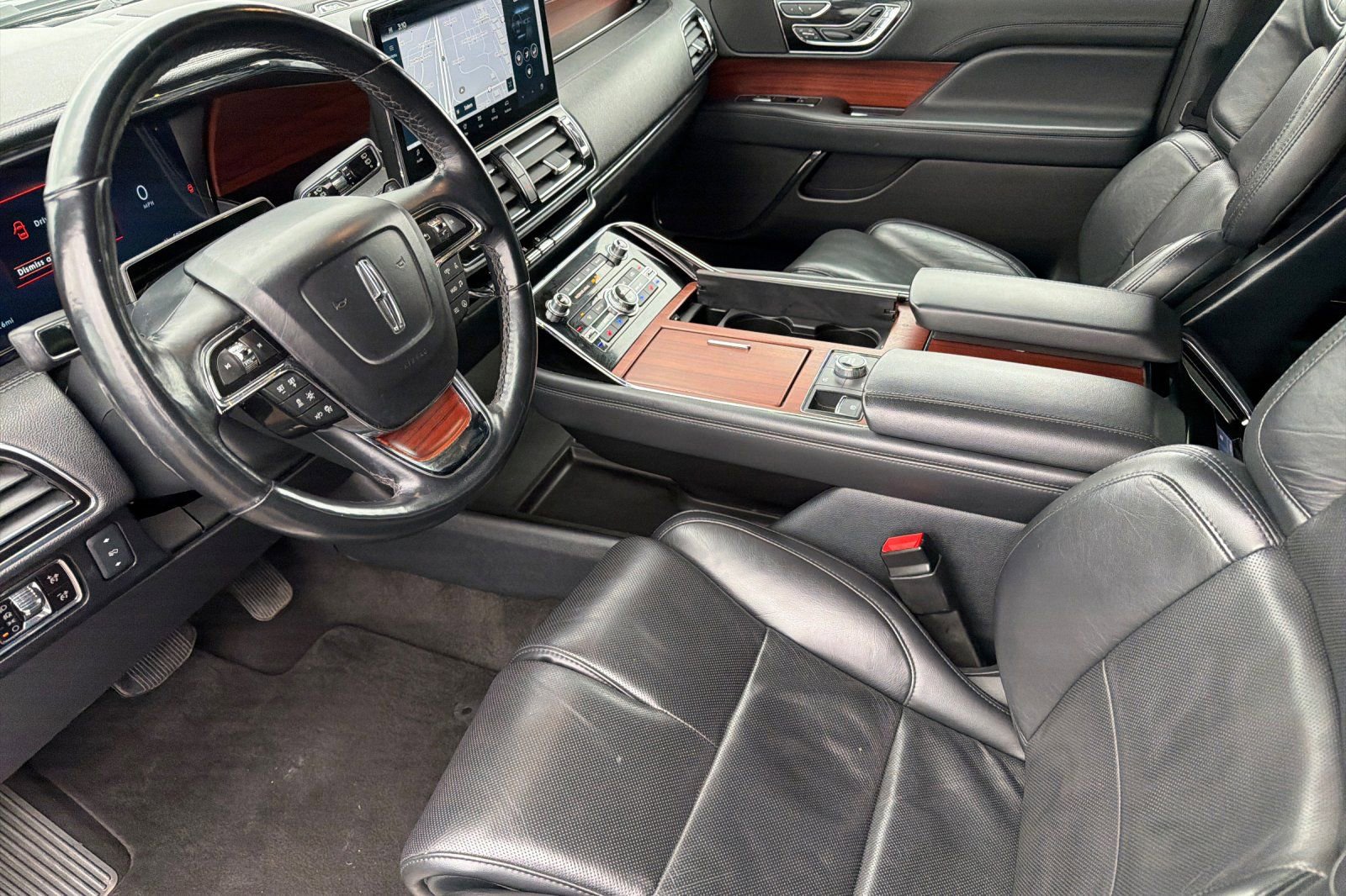 Used 2023 Lincoln Navigator L Reserve AWD/4WD image 10