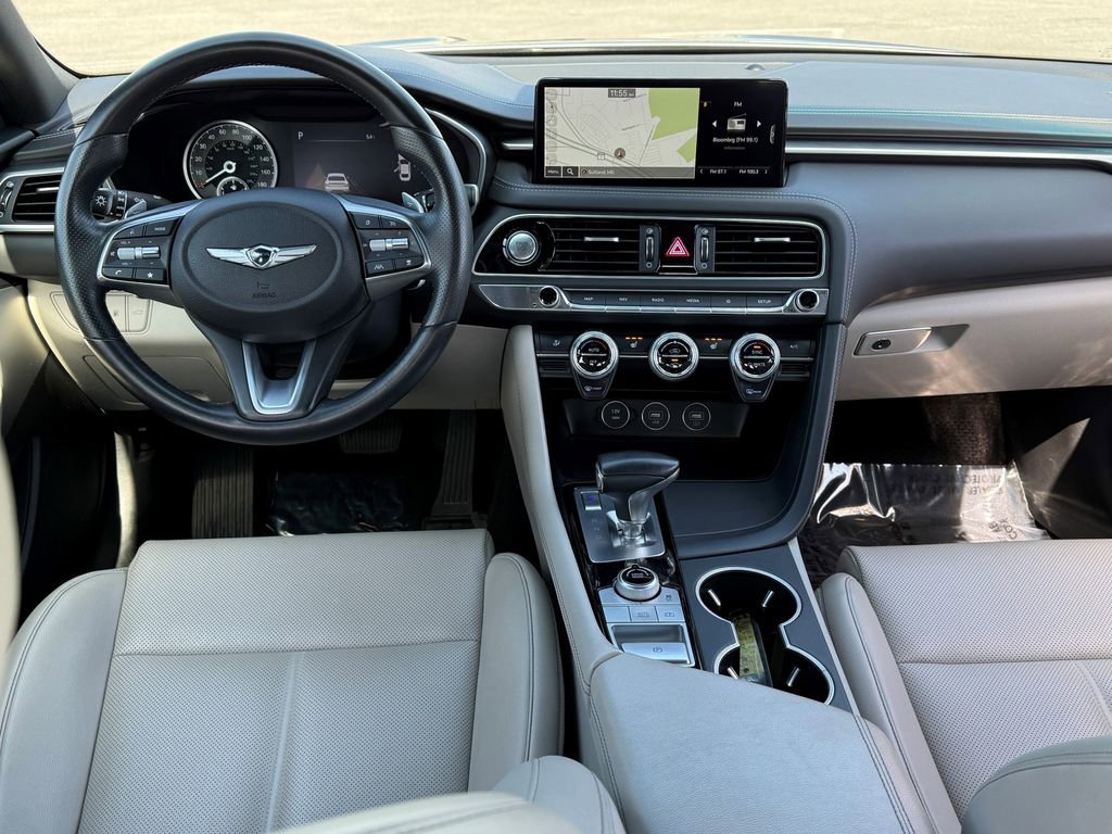 Used 2023 Genesis G70 2.0T image 15