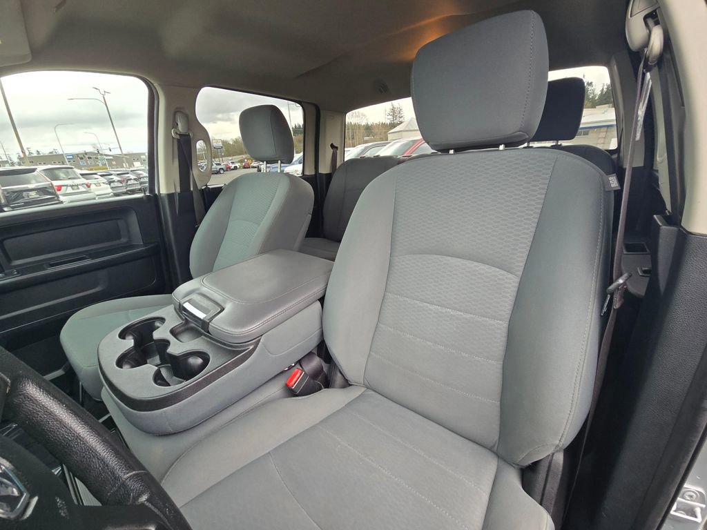 Used 2017 RAM 1500 Express w/ Express Value Package AWD/4WD image 17