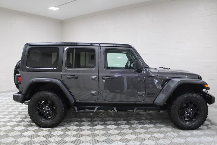 Used 2024 Jeep Wrangler Willys image 12