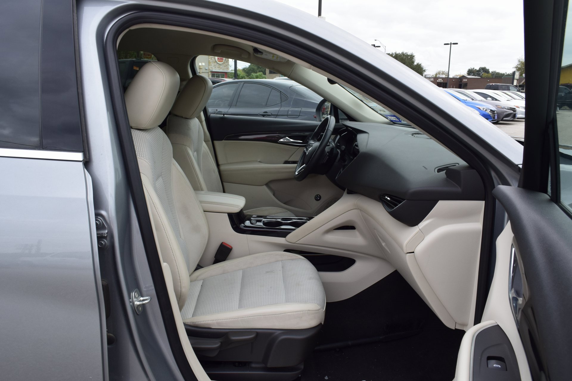 Used 2023 Buick Envision Preferred image 23