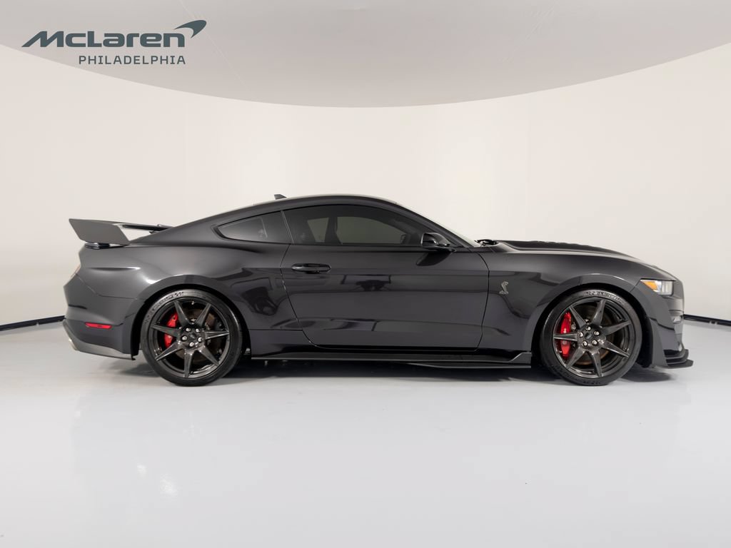 Used 2022 Ford Mustang Shelby GT500 w/ Carbon Fiber Track Pack RWD image 6