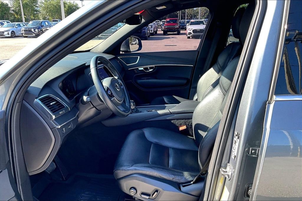Used 2020 Volvo XC90 T6 Momentum w/ Protection Package Premier AWD/4WD image 21
