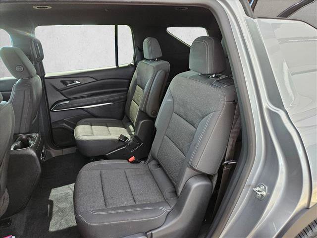 Used 2024 Chevrolet Traverse LT FWD image 16