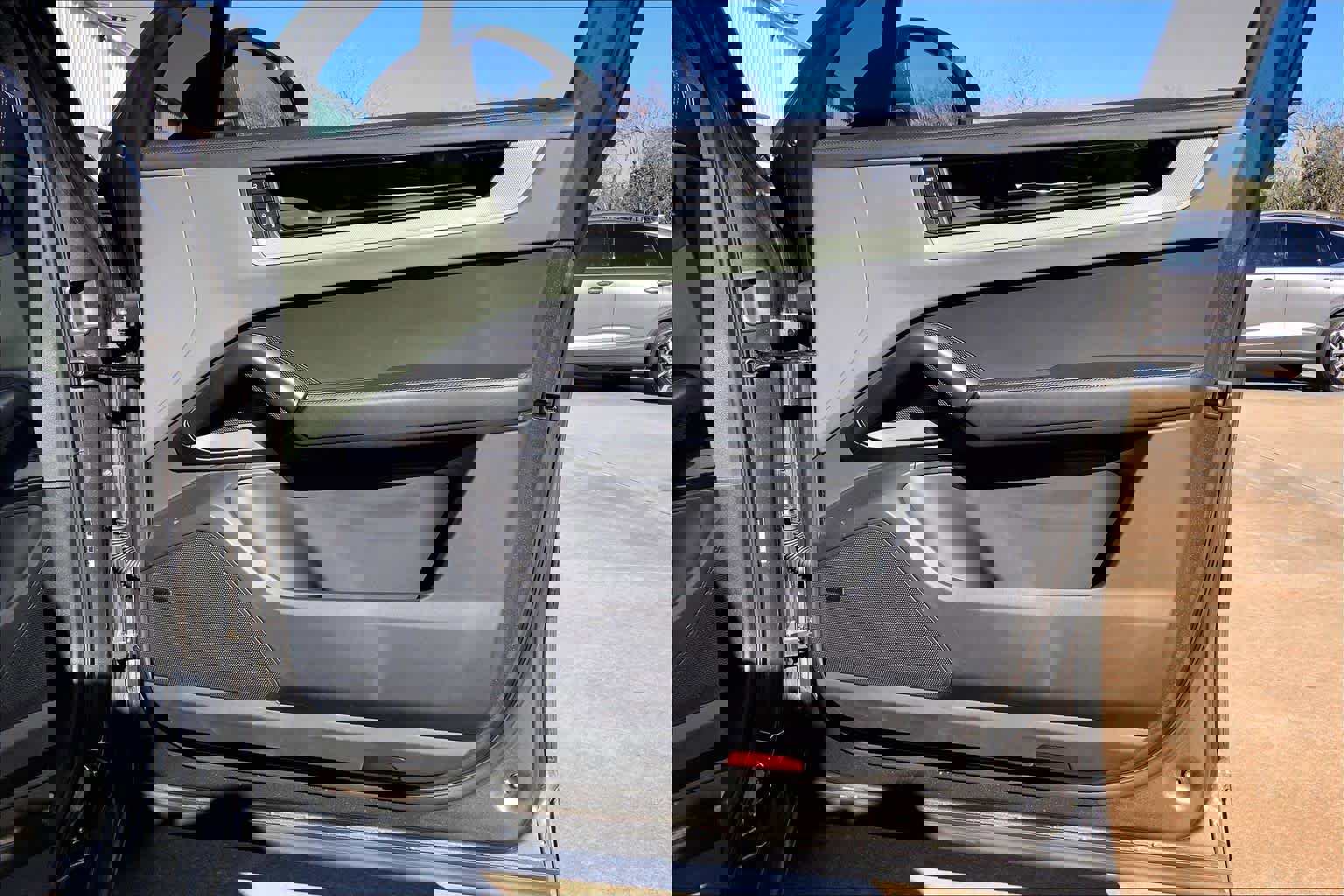 Used 2024 Porsche Cayenne S image 22