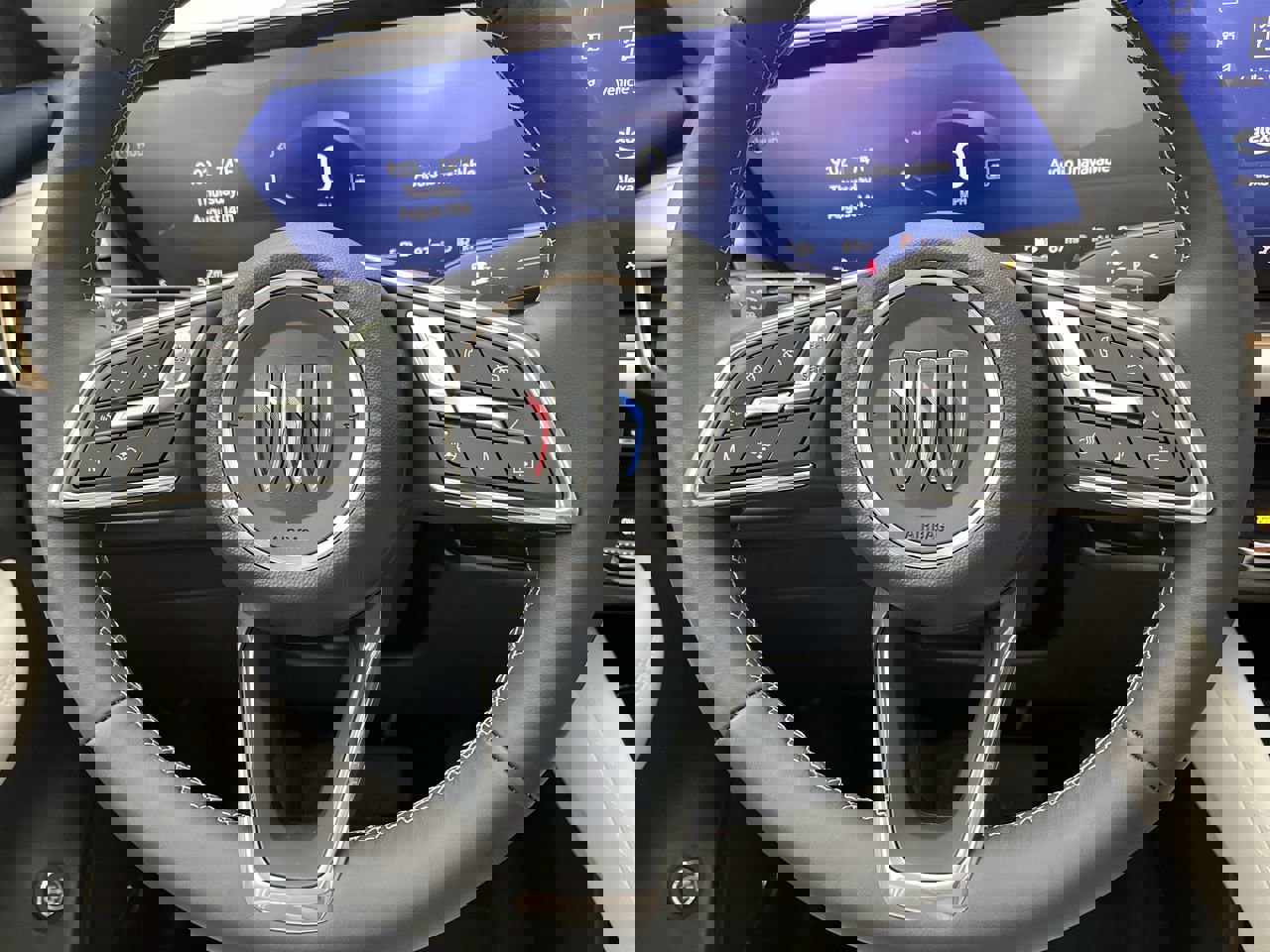 Certified 2024 Buick Envision Avenir image 16