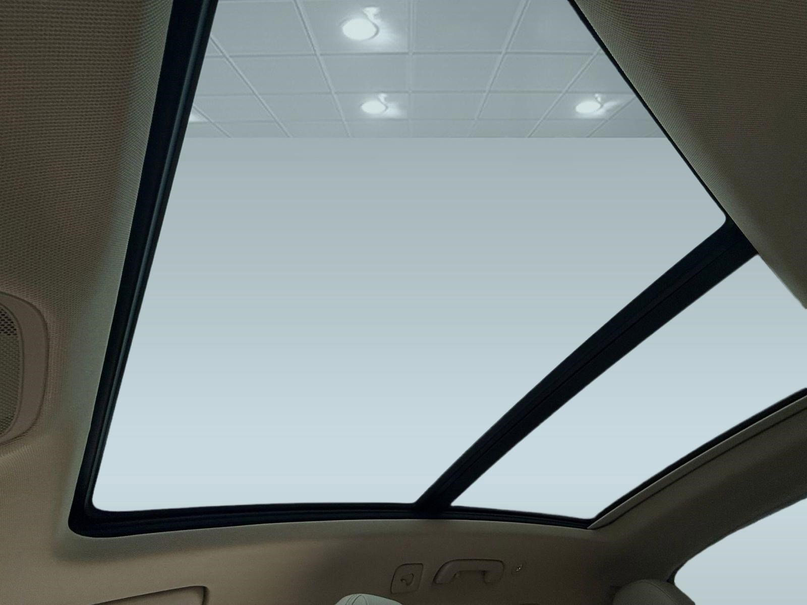 Used 2023 Audi Q5 2.0T Premium w/ Convenience Package image 15