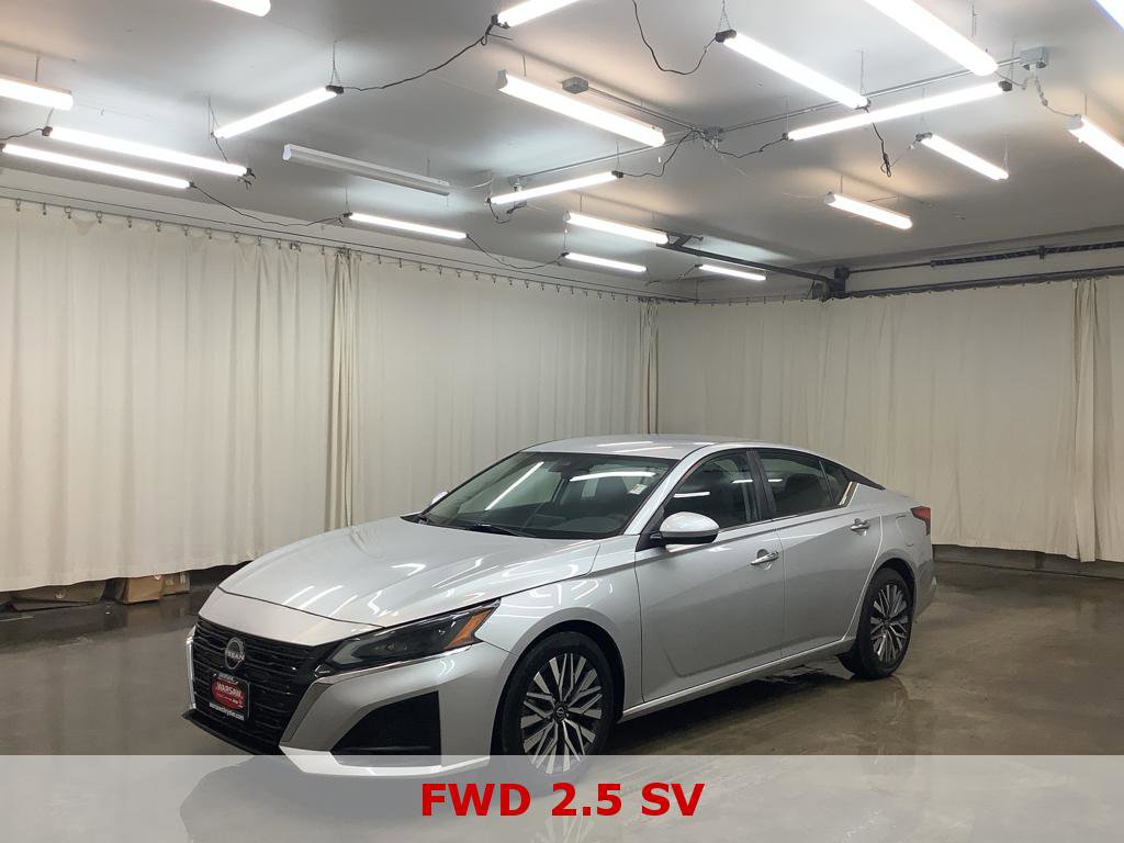 Used 2023 Nissan Altima 2.5 SV