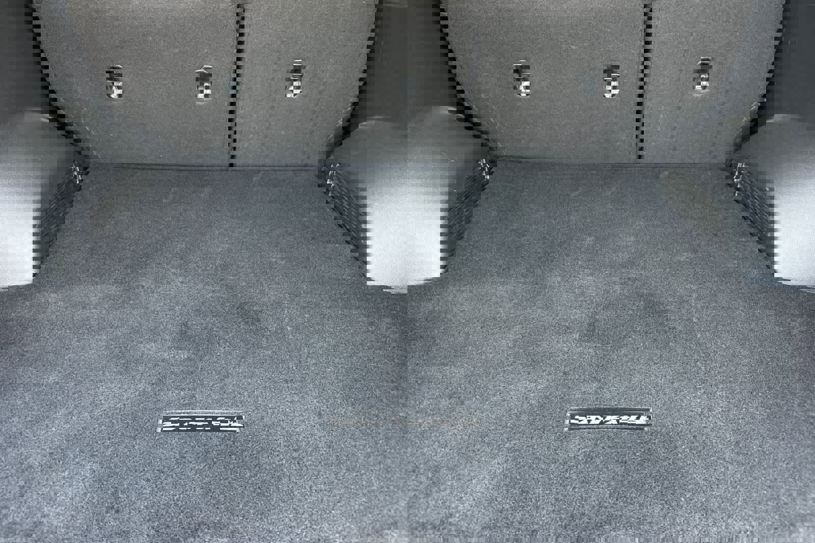 Used 2023 Hyundai Santa Fe SEL w/ Premium Package image 16