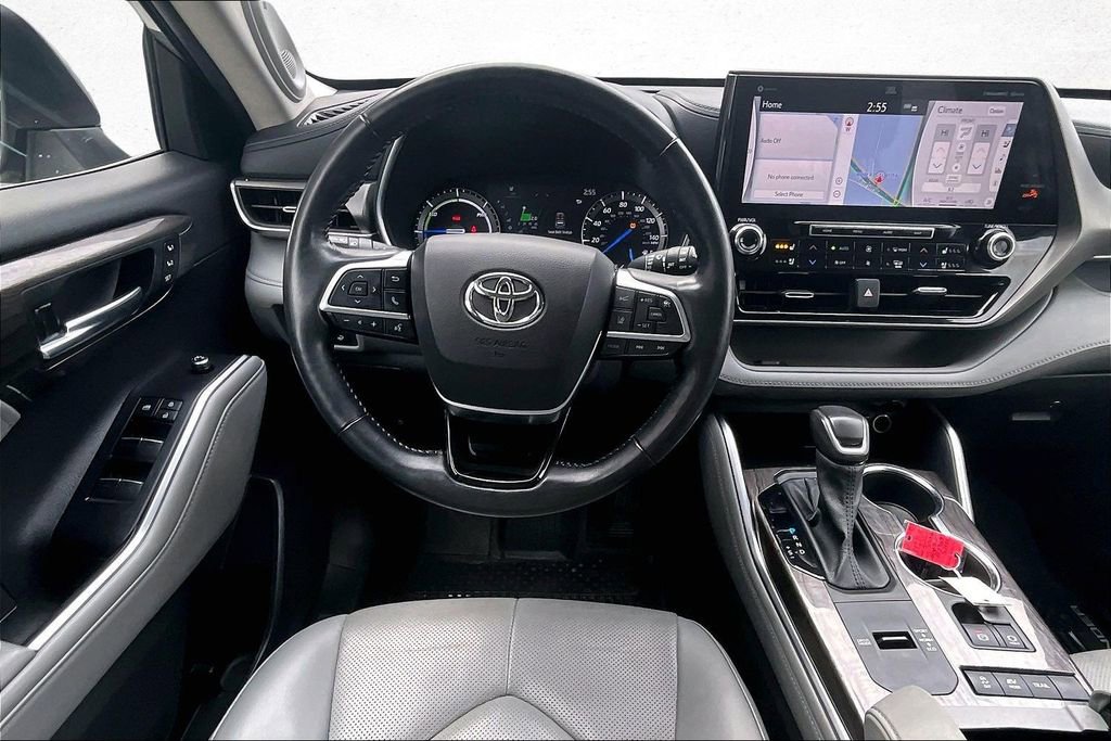 Certified 2021 Toyota Highlander Limited image 7