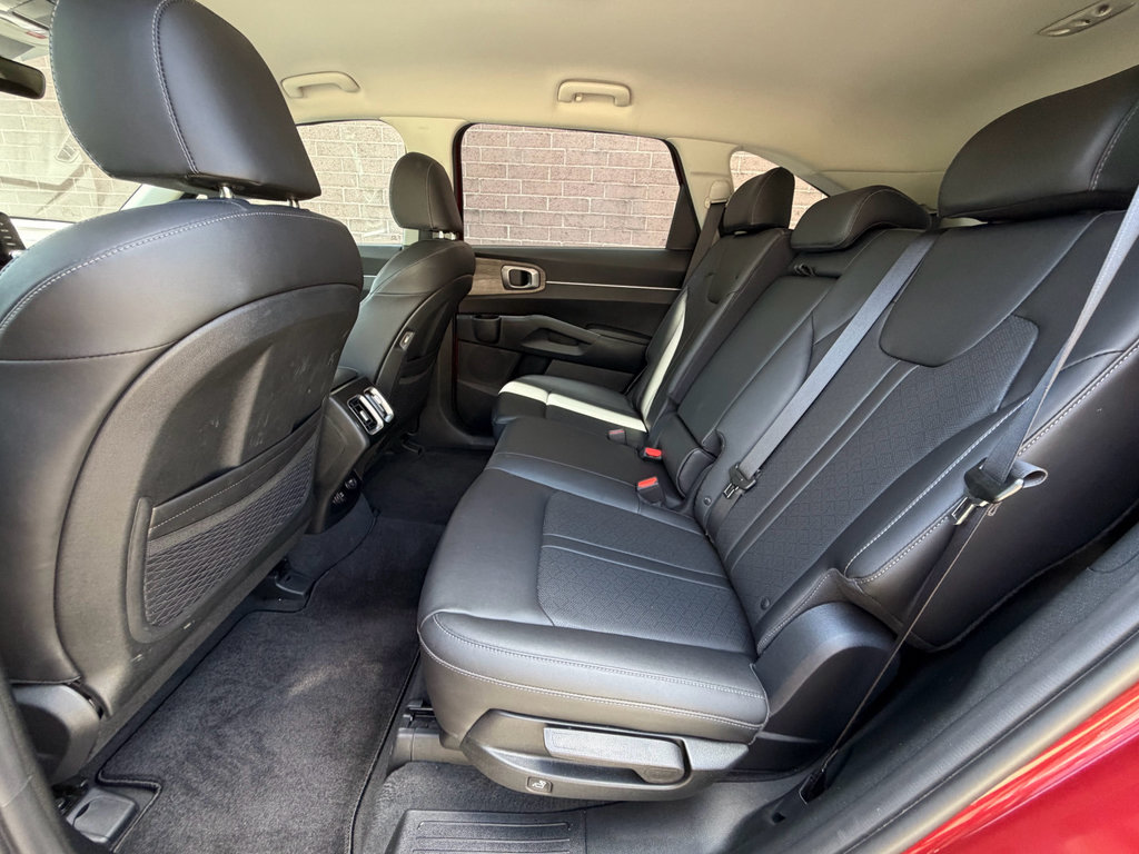 Used 2022 Kia Sorento S AWD/4WD image 20