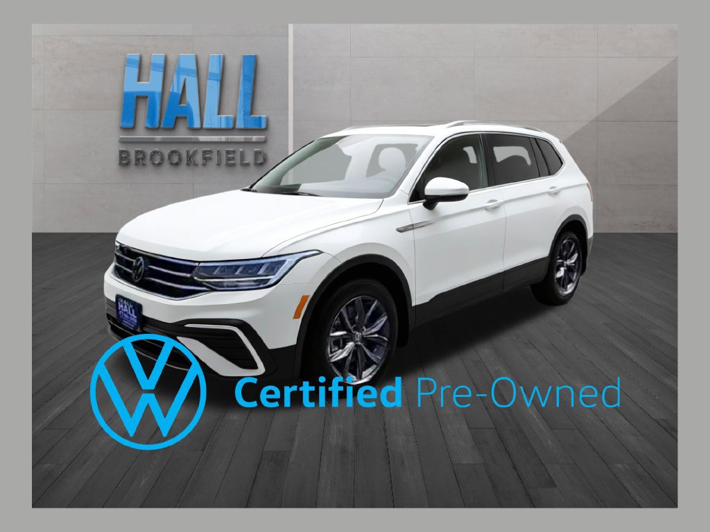 Certified 2022 Volkswagen Tiguan SE w/ Panoramic Sunroof Package AWD/4WD image 1
