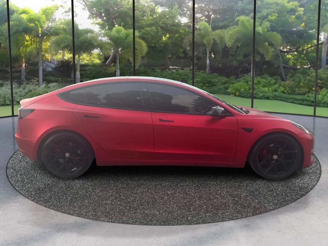 Used 2023 Tesla Model 3 Standard Range RWD image 4