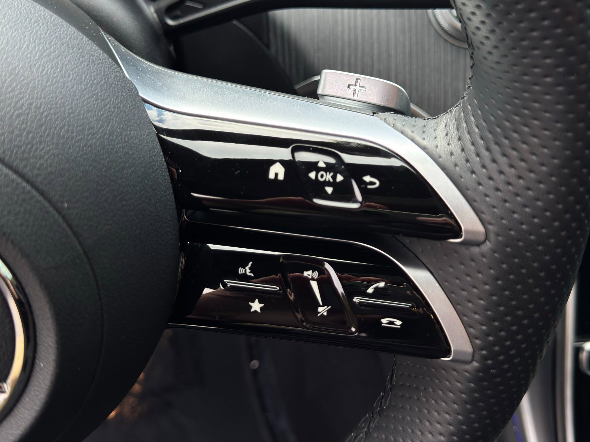 Used 2024 Mercedes-Benz CLE 450 4MATIC Coupe image 42